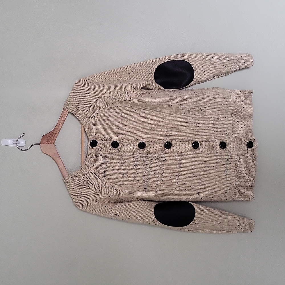 CLOSET BLOWOUT!   Sweater with buttons on the back